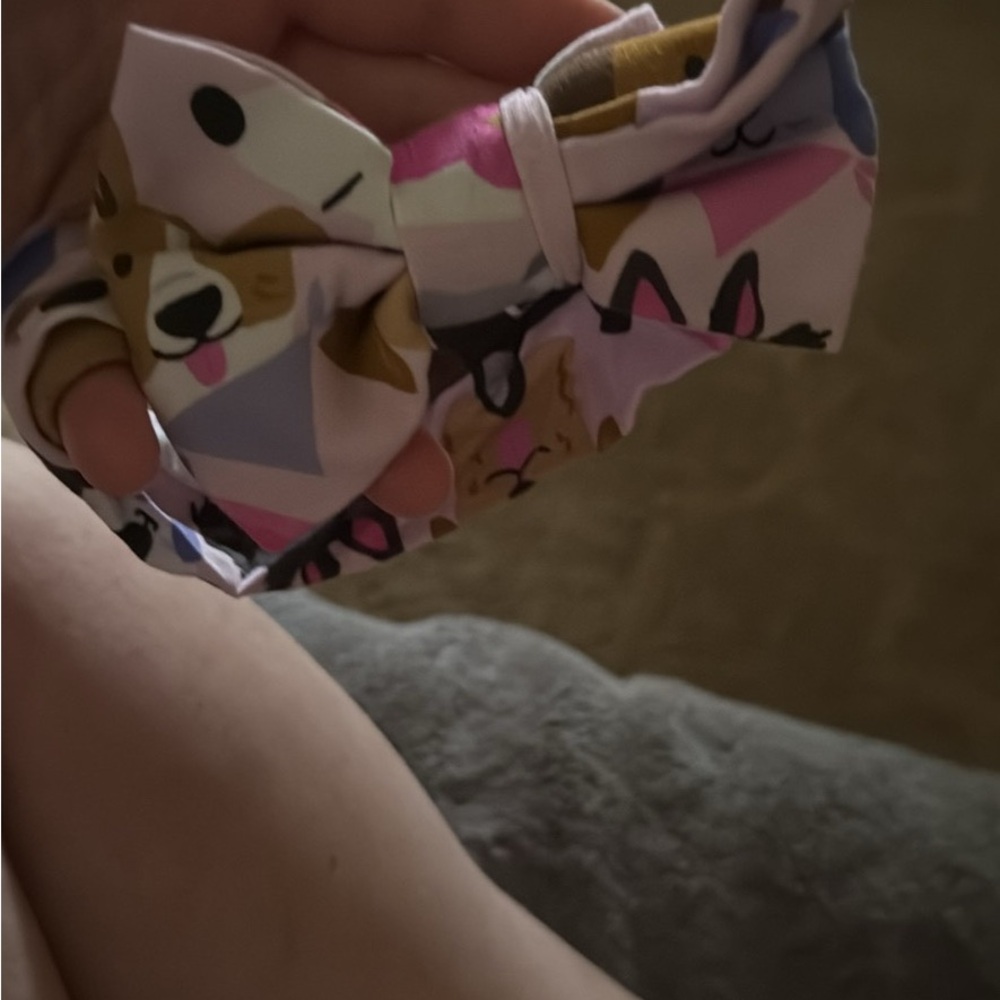 Little Sleepies puppy dog bow